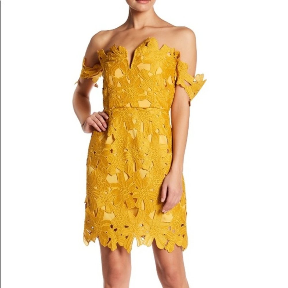 FEW MODA Allison Floral Lace Appliqué Off Shoulder Open Back Dress NWOT Size L